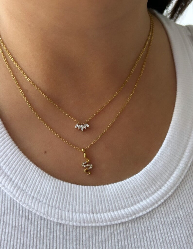 Miss Dainty Necklace