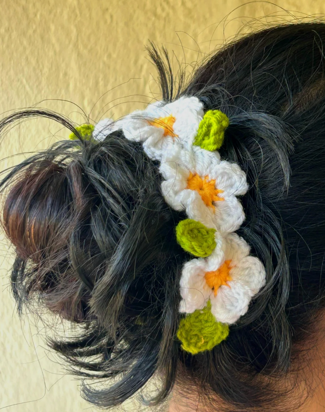 Daisy Bun Tie