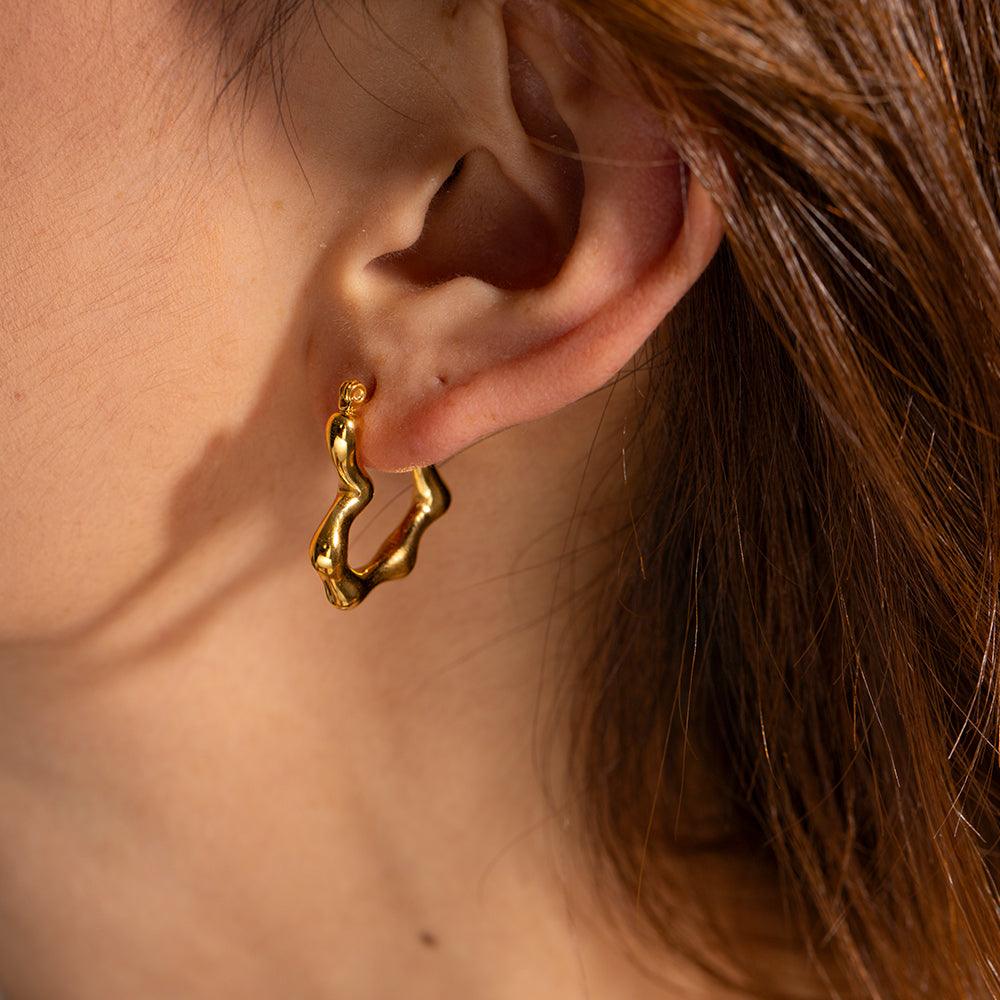 Mansi - Colourful studded heart earrings
