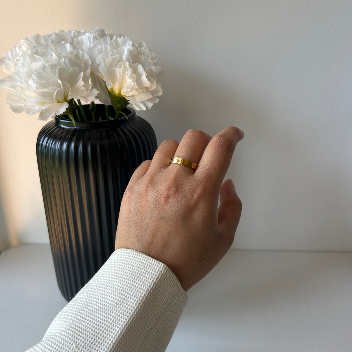 Bolt Classic Ring