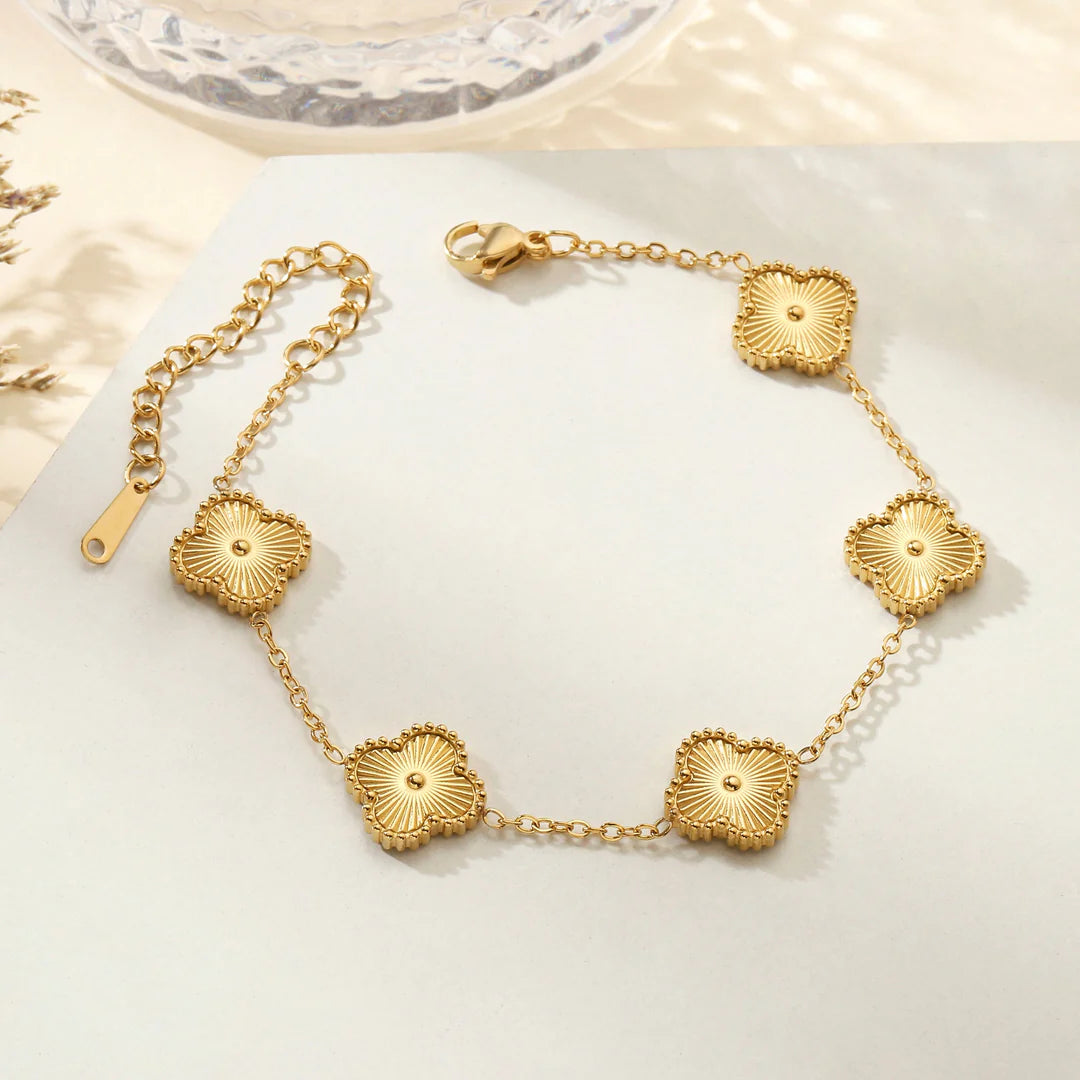 Golden Luck Clover Chain Bracelet
