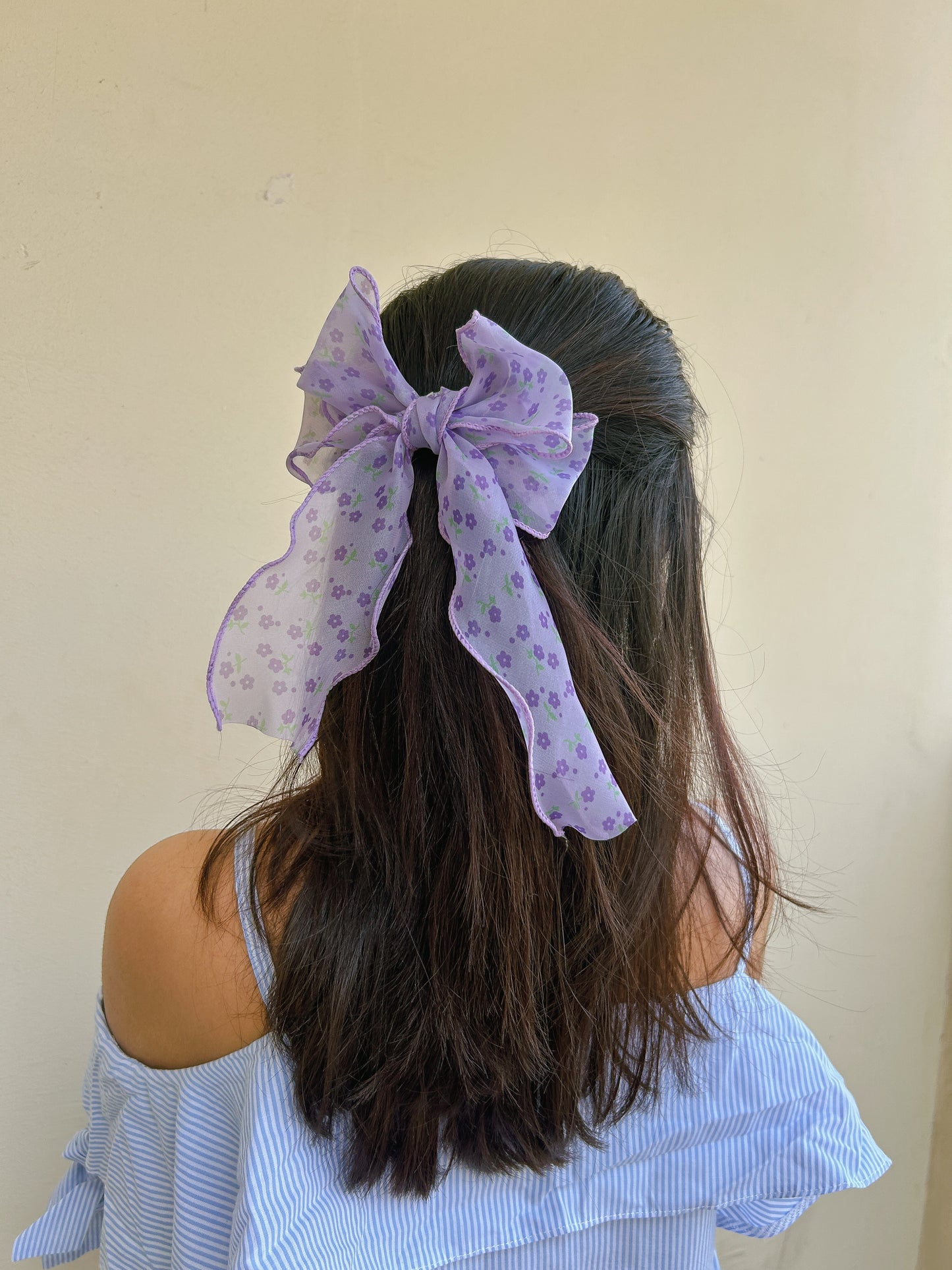 Fairy core bow tail clip