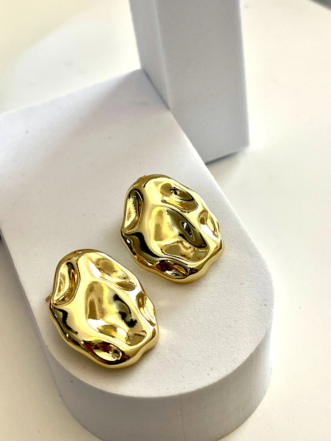 Zoya Earring