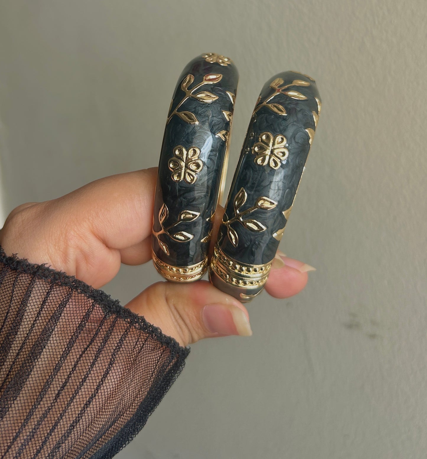 Noir Rose Cuff