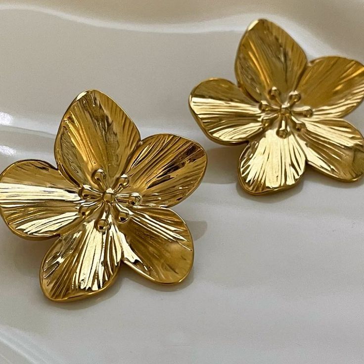 Kaya earrings
