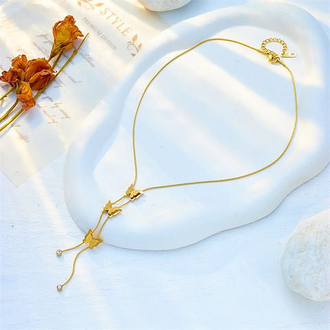 Bufferfly Dangling Necklace