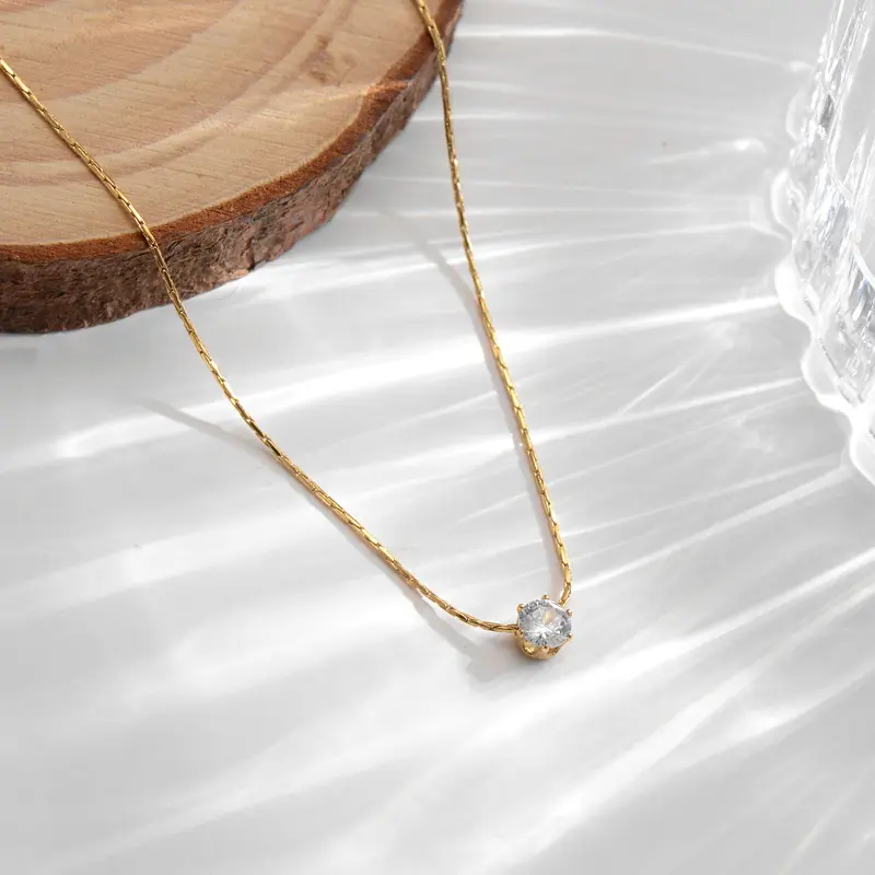 Dainty Solitare Necklace