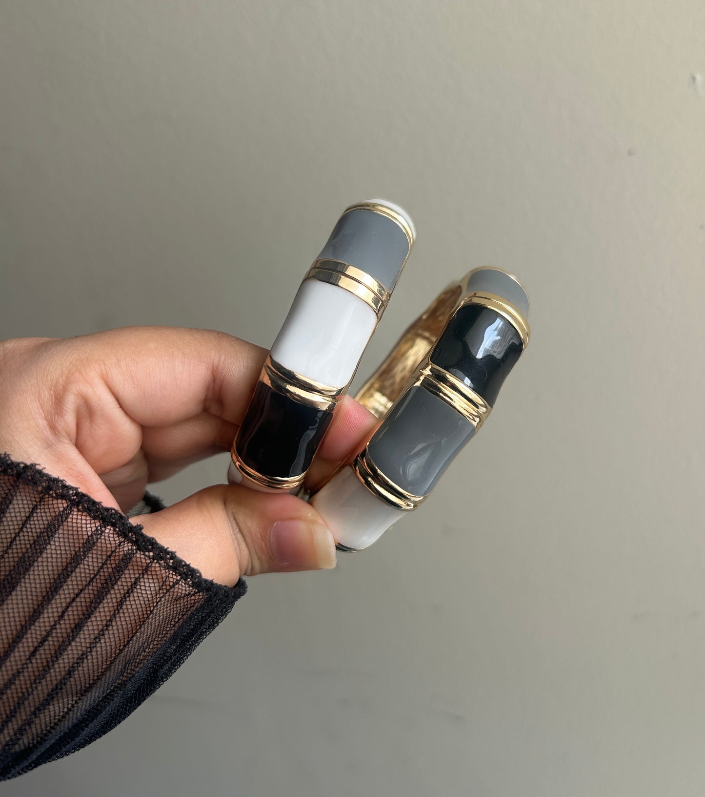 Classic Baddie Cuff (Pack of 1)