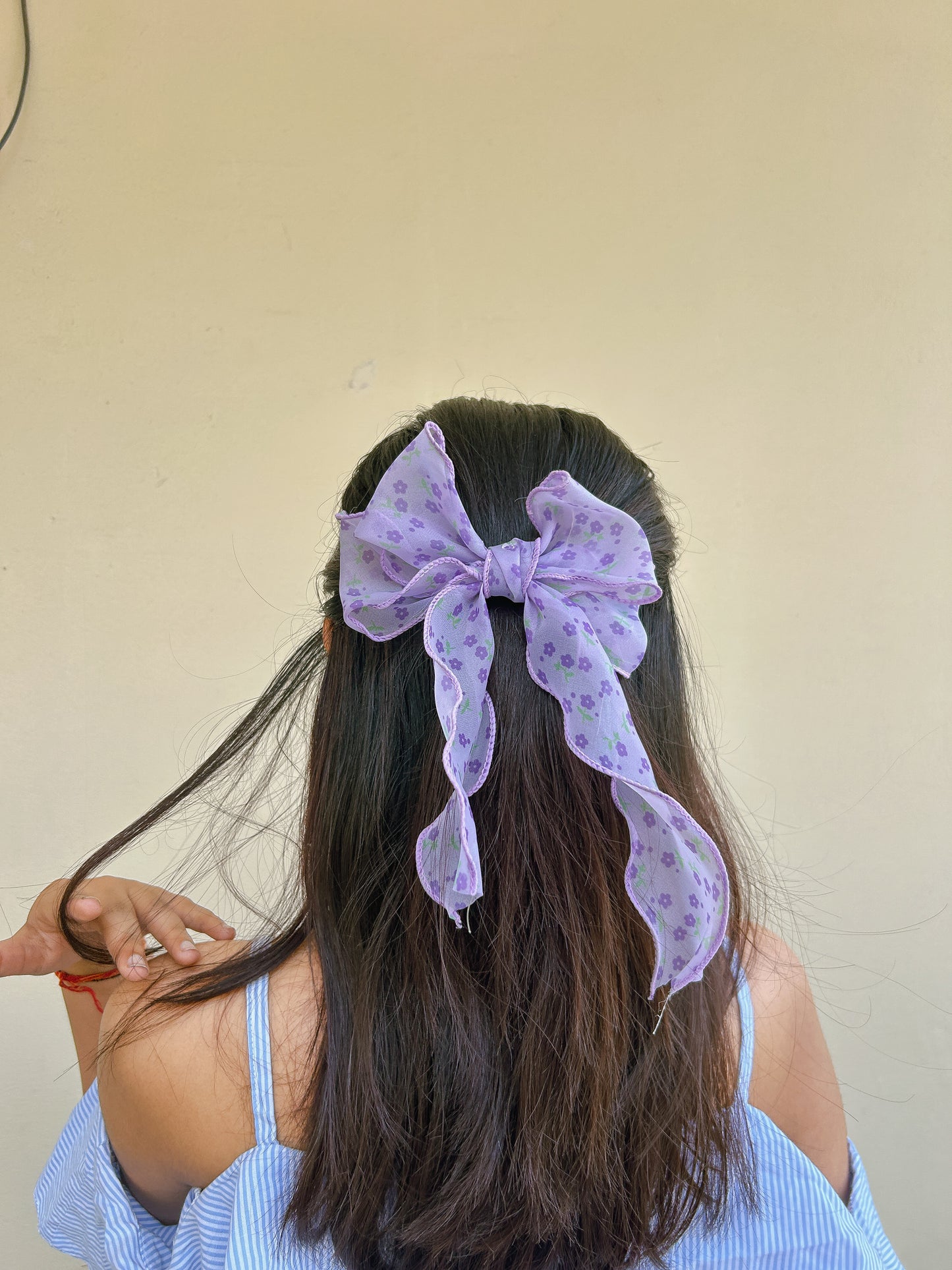 Fairy core bow tail clip