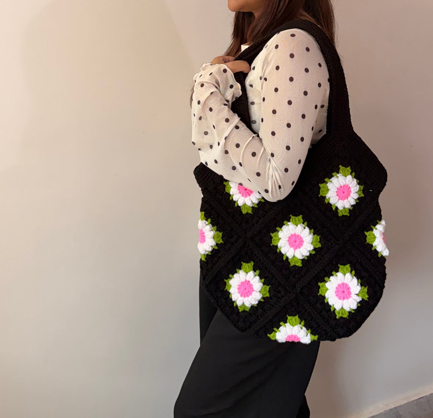 Midnight Daisy Crochet tote πΈ