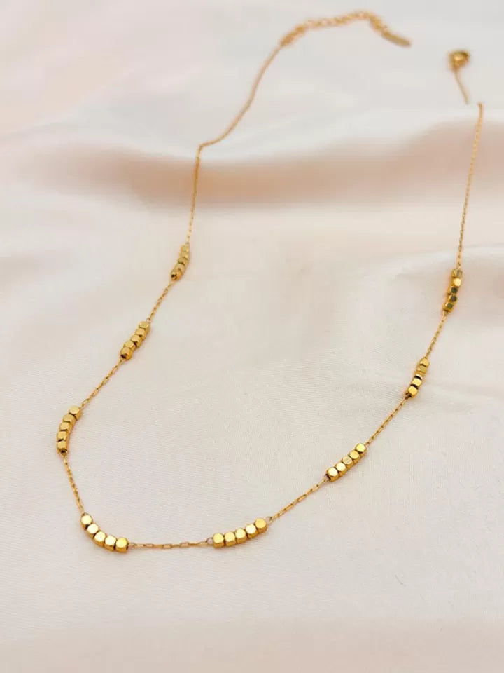 Dainty Dots Necklace