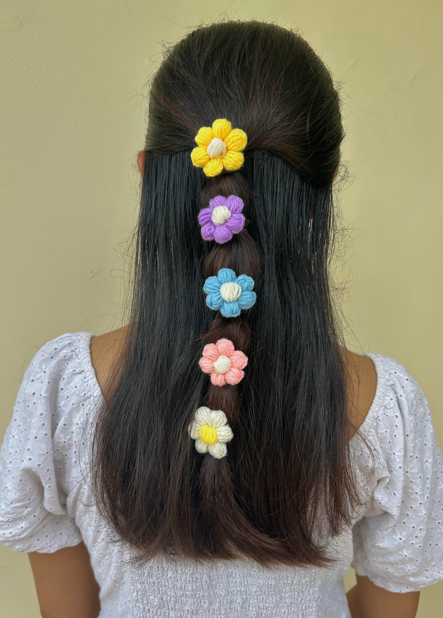 Bubble Daisy Hair Tie ( Pack of 1 )