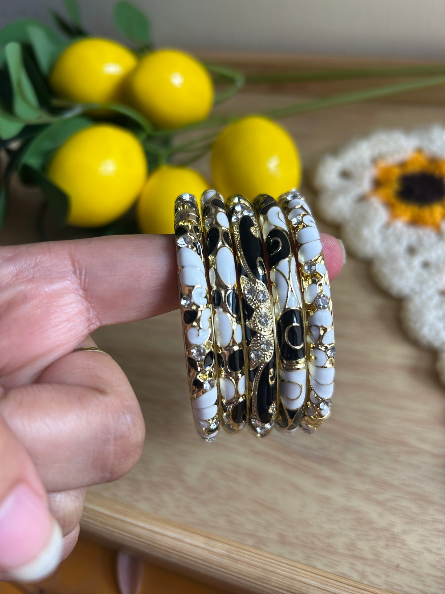 Black & White Vintage Bangle (each bangle)
