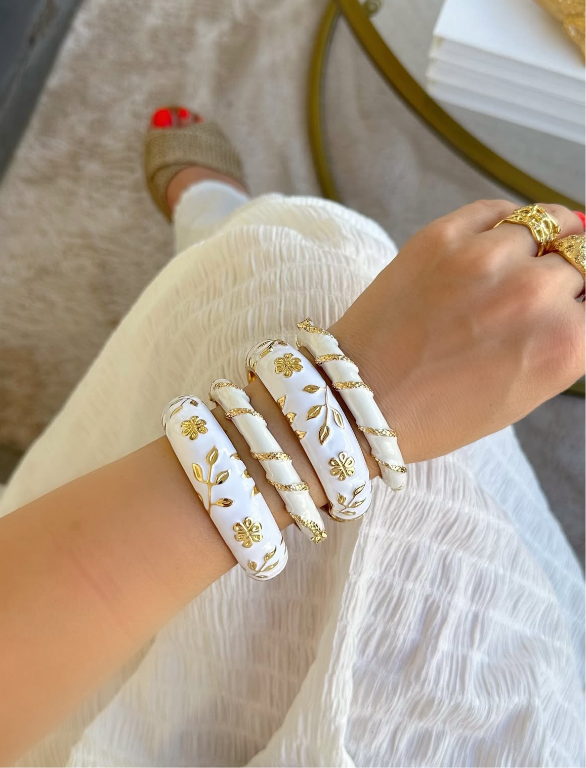 Milky Floral Cuff (Pack of 1)