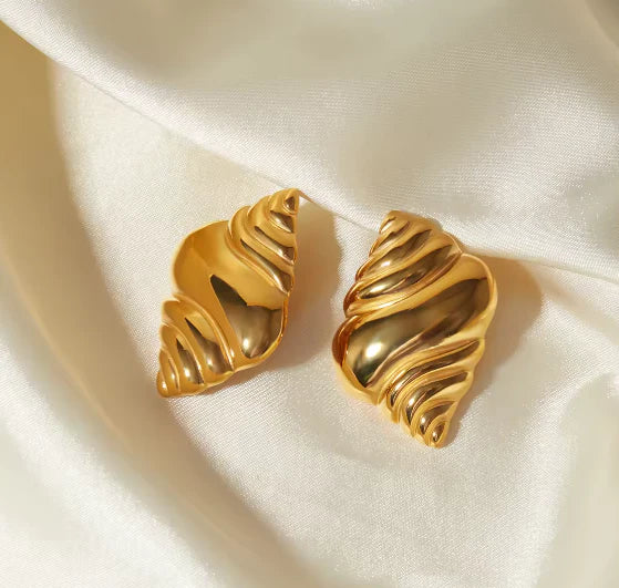 Golden Croissant Earring