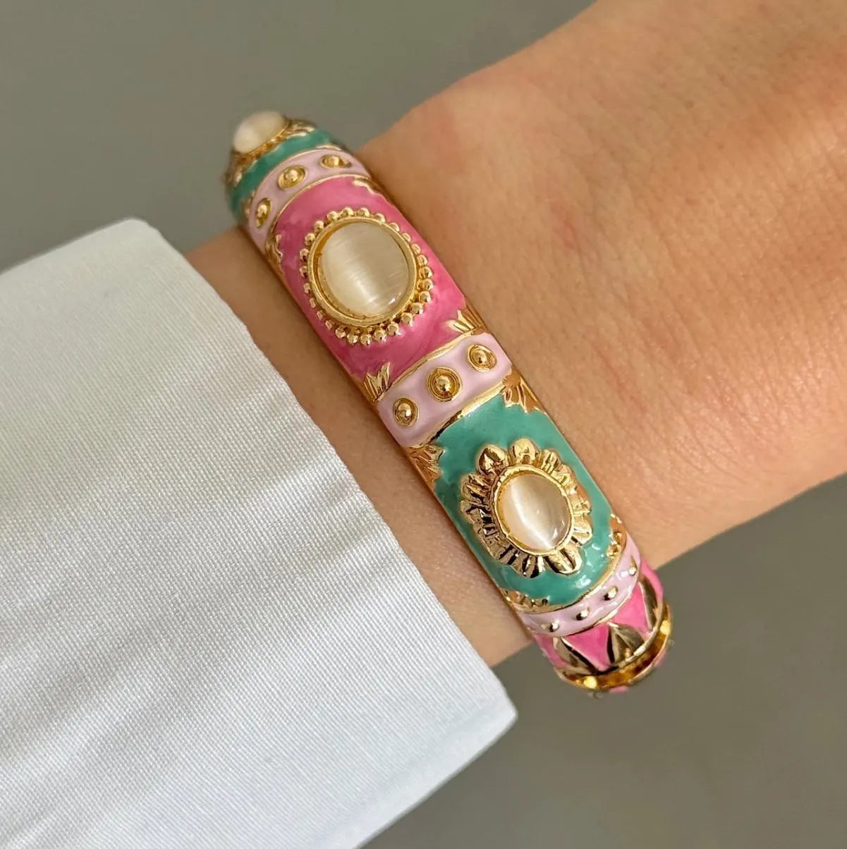 Boho Vintage Bangle (Pack of 1)