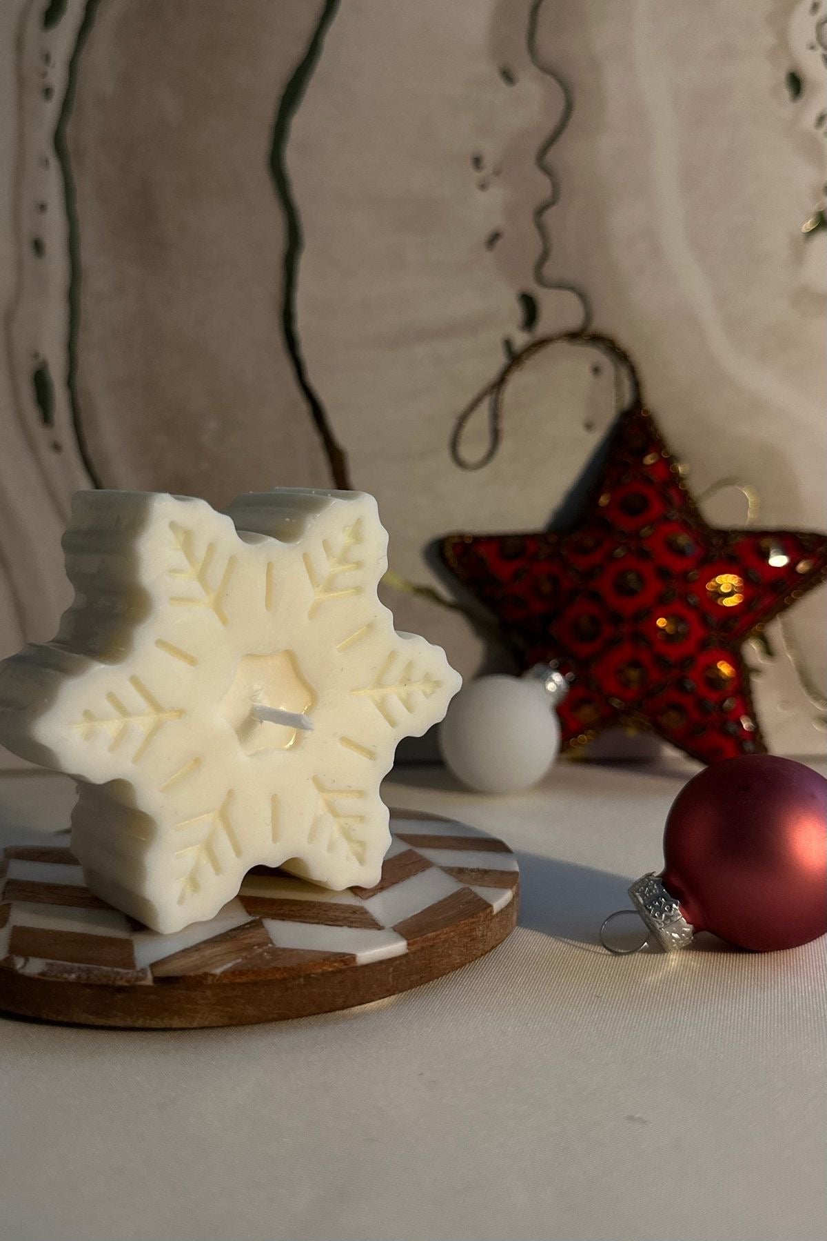 Snowflake Candle for Winter / Christmas