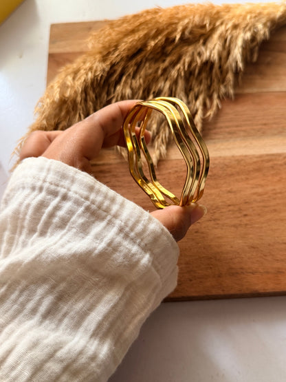 Golden Silhouette Bangle (Set of 3)