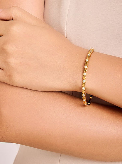 Amour Heart Bangle (Baby Size)