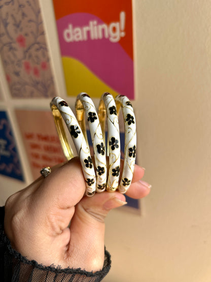 White & black flower vintage bangle ( each bangle)