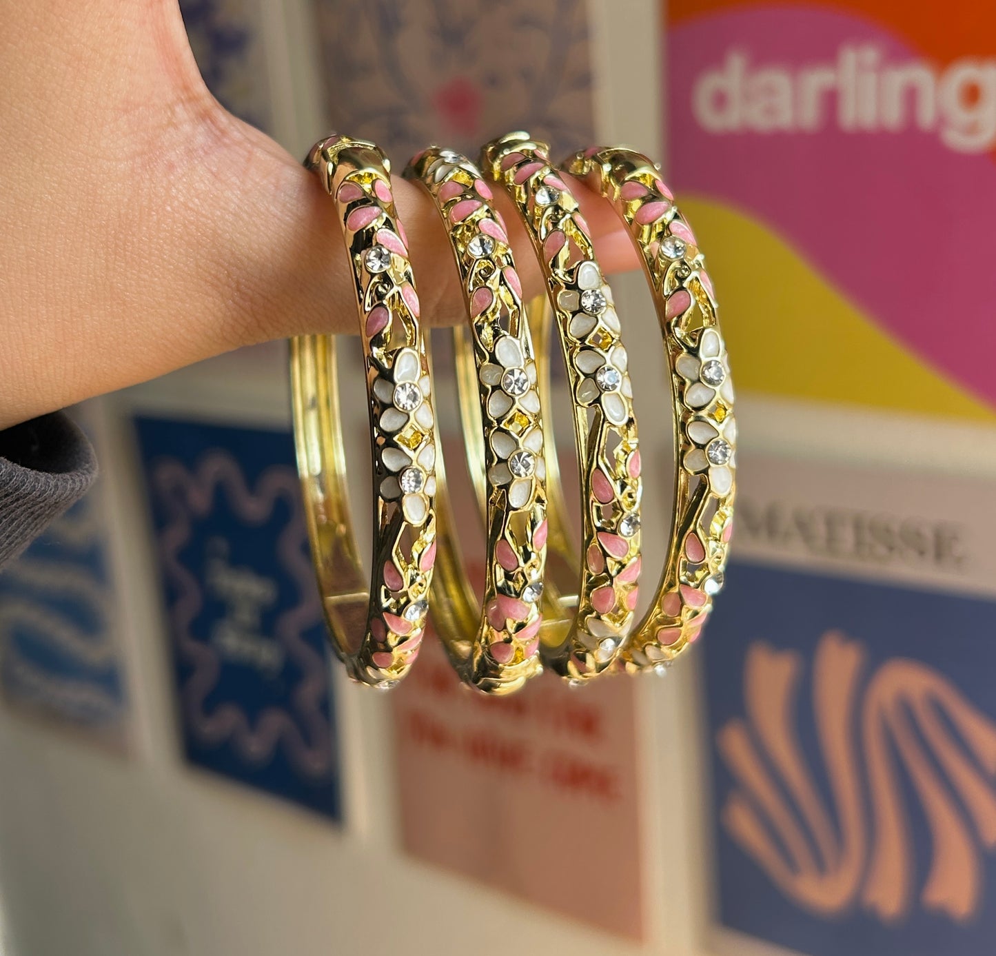 Pink& white flower vintage bangle (each bangle)