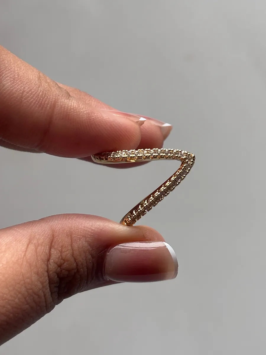 Luxe Reversible V-Shape Ring