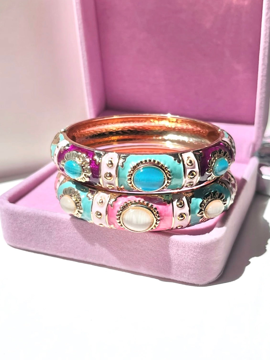 Boho Vintage Bangle (Pack of 1)