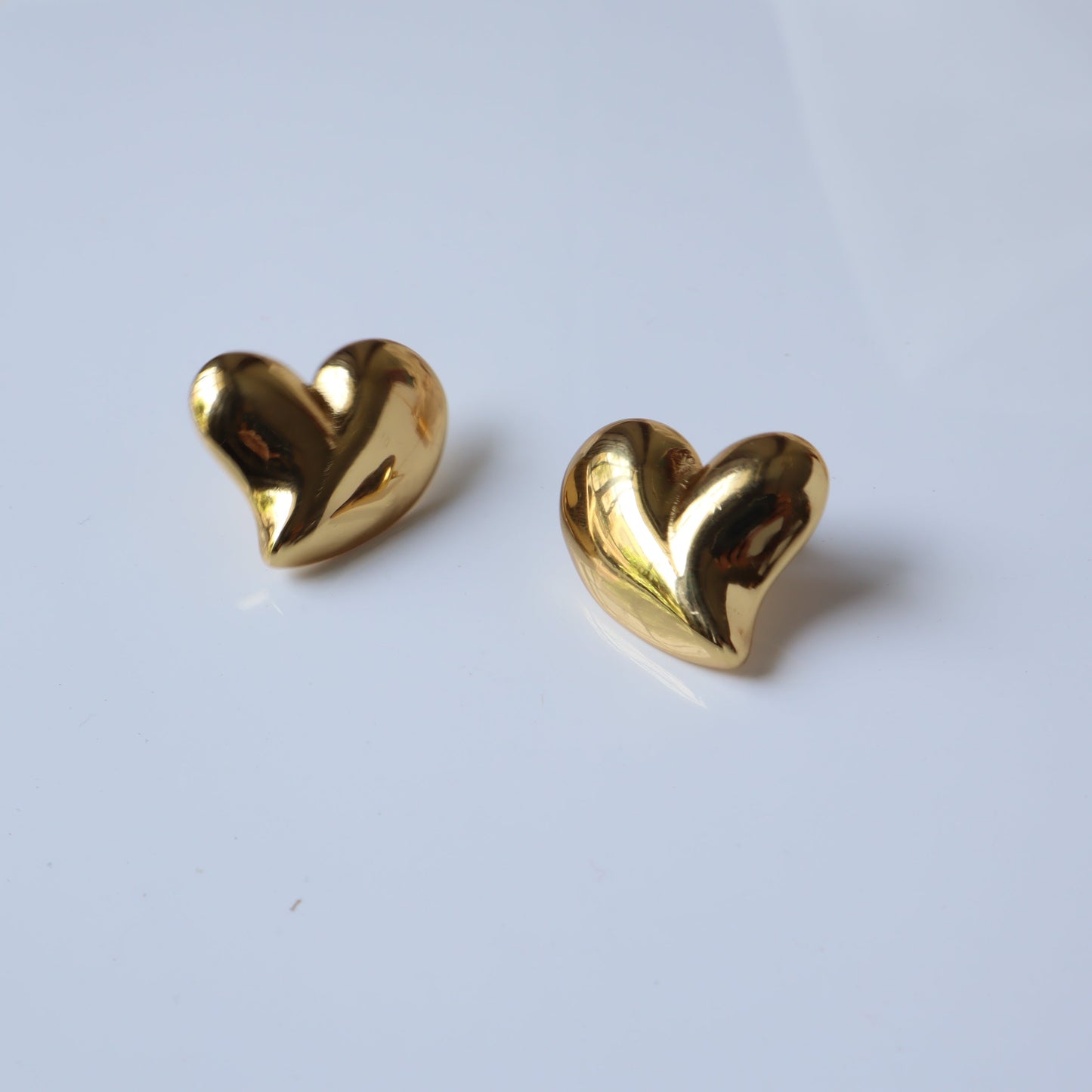 Lucky - Heart Studs