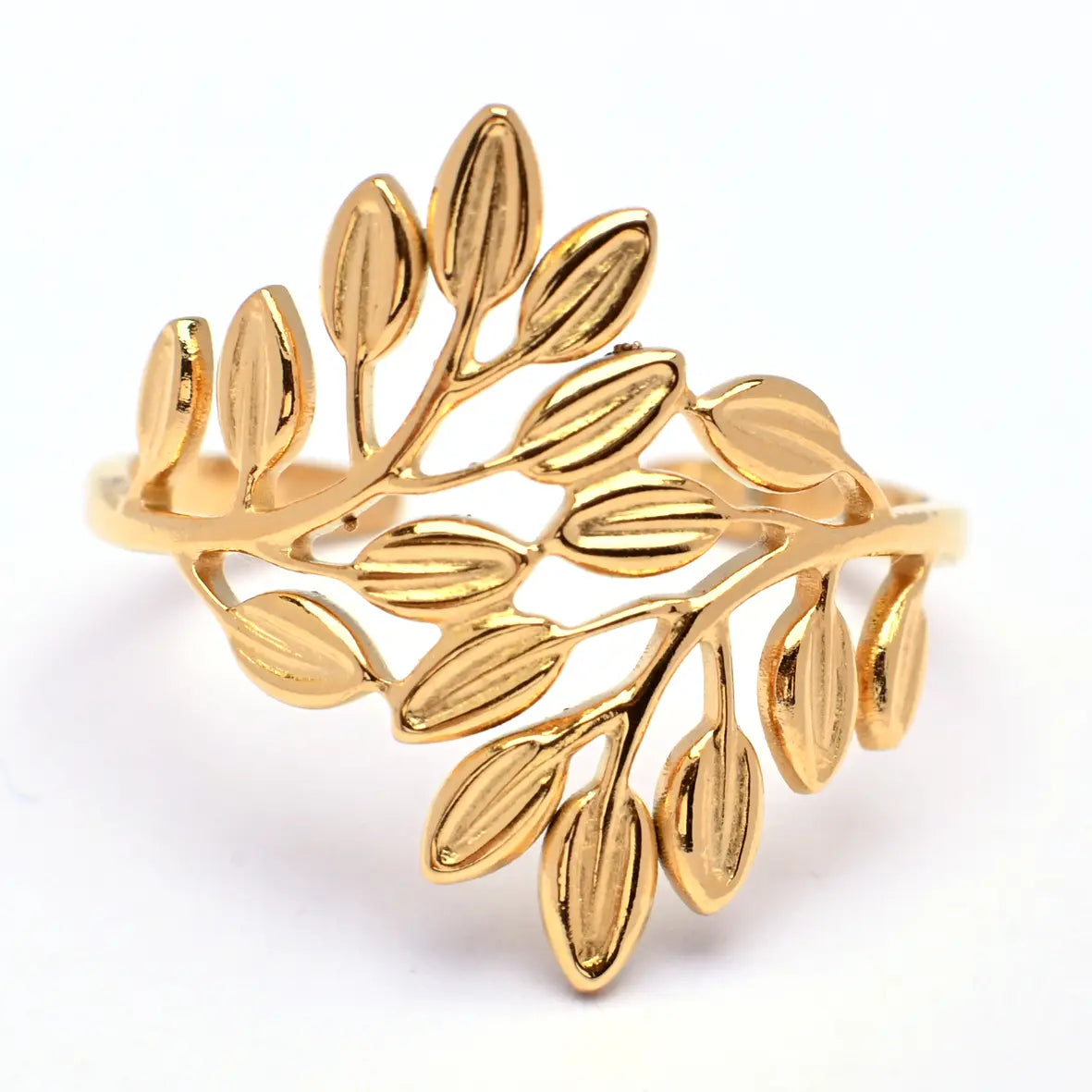 Luxe Leaf Gold Ring