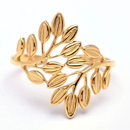 Luxe Leaf Gold Ring