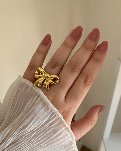 Sugar Bow Ring