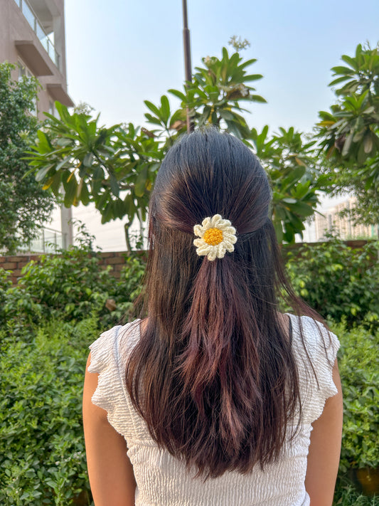 Crochet Daisy Hair Tie
