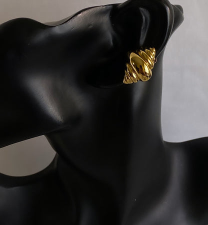Golden Croissant Earring