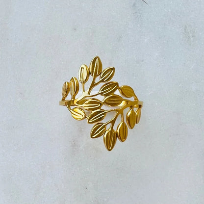 Luxe Leaf Gold Ring