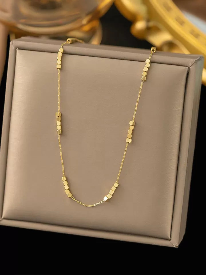 Dainty Dots Necklace