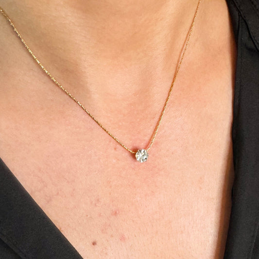 Dainty Solitare Necklace