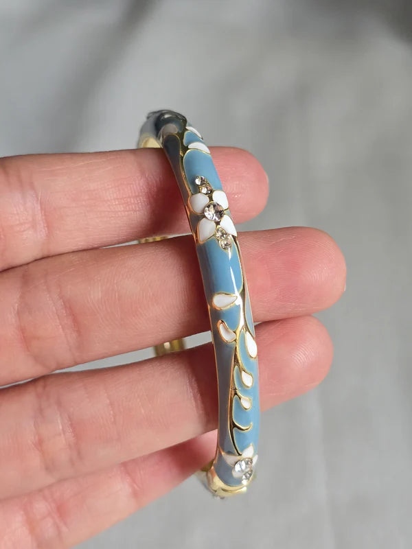 Powder Blue Vintage Bangle (Pack of 1)