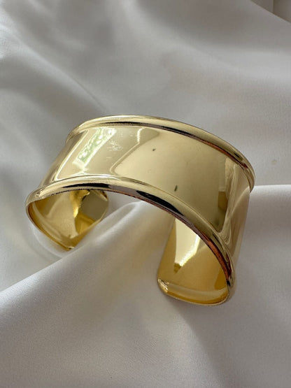 Curved Gold Cuff Bangle