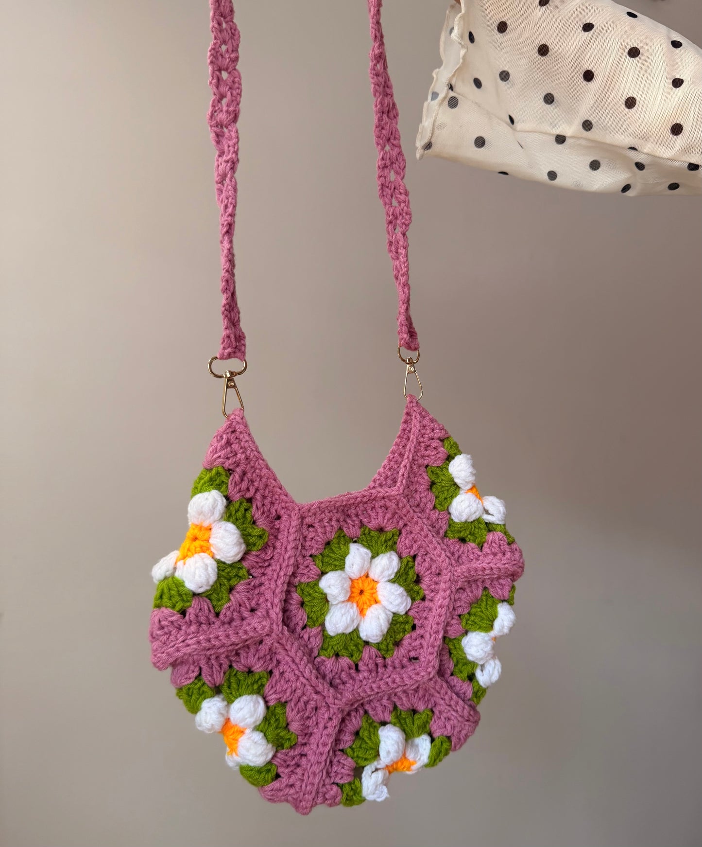 Blush Daisy Crochet Sling Bag 🌼