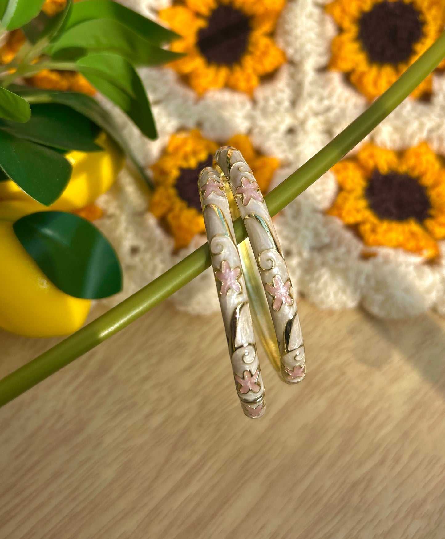 White & Pink floral Vintage Bangle (each bangle)