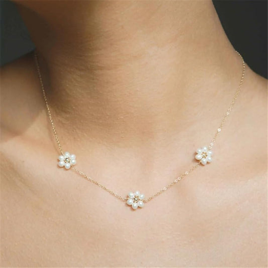 White floral necklace