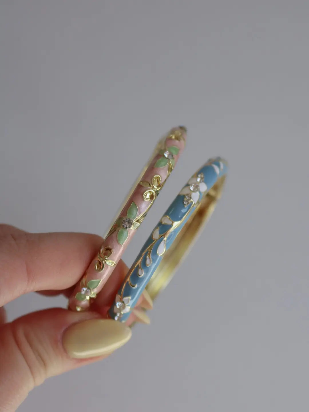 Powder Blue Vintage Bangle (Pack of 1)