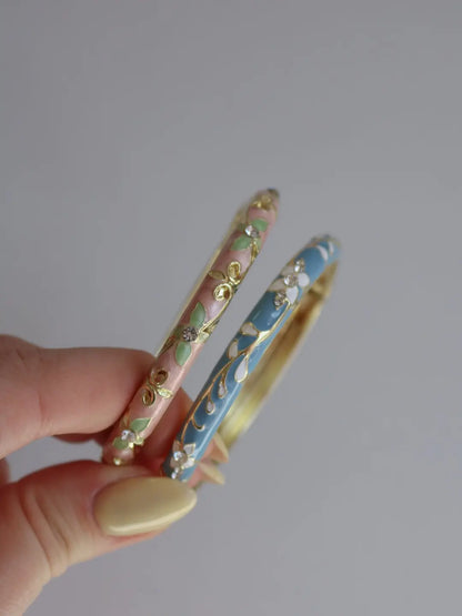 Powder Blue Vintage Bangle (Pack of 1)