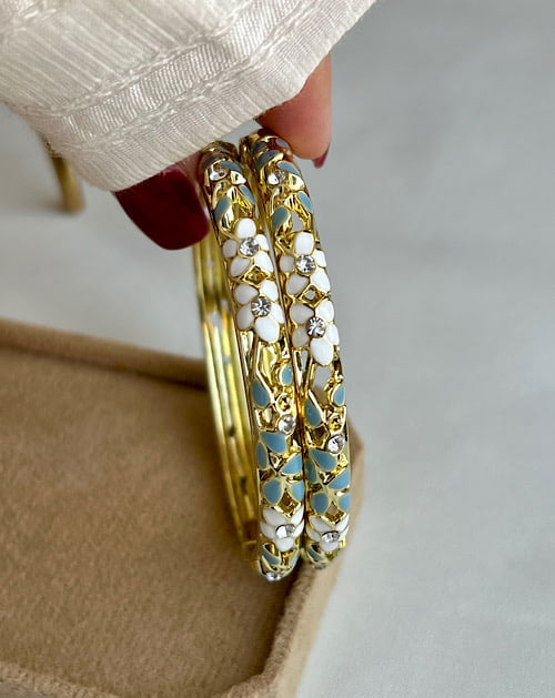 Blue Petal Dream Bangle (Pack of 1)