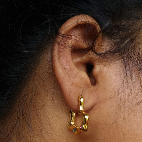 Mansi - Colourful studded heart earrings