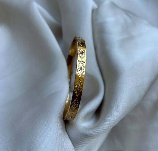 Elara Bangle Bracelet