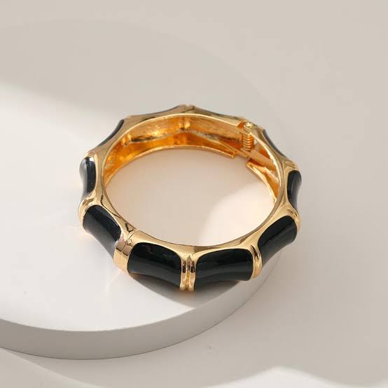 Black Bamboo Handcuff