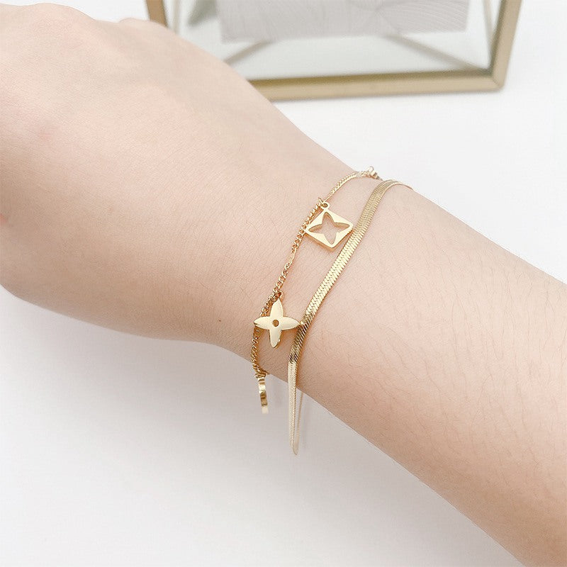Gold Clover Charm Bracelet
