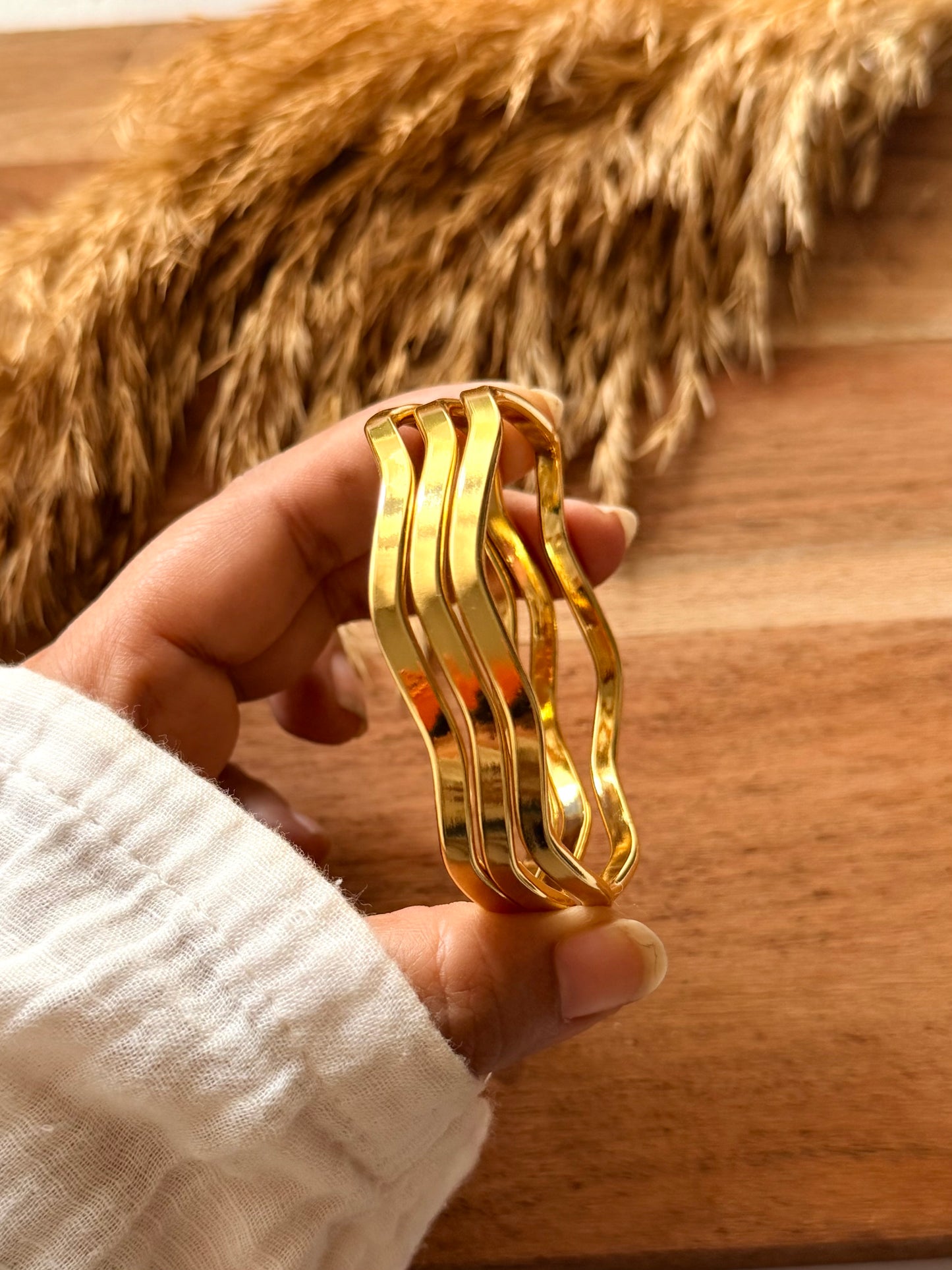 Golden Silhouette Bangle (Set of 3)