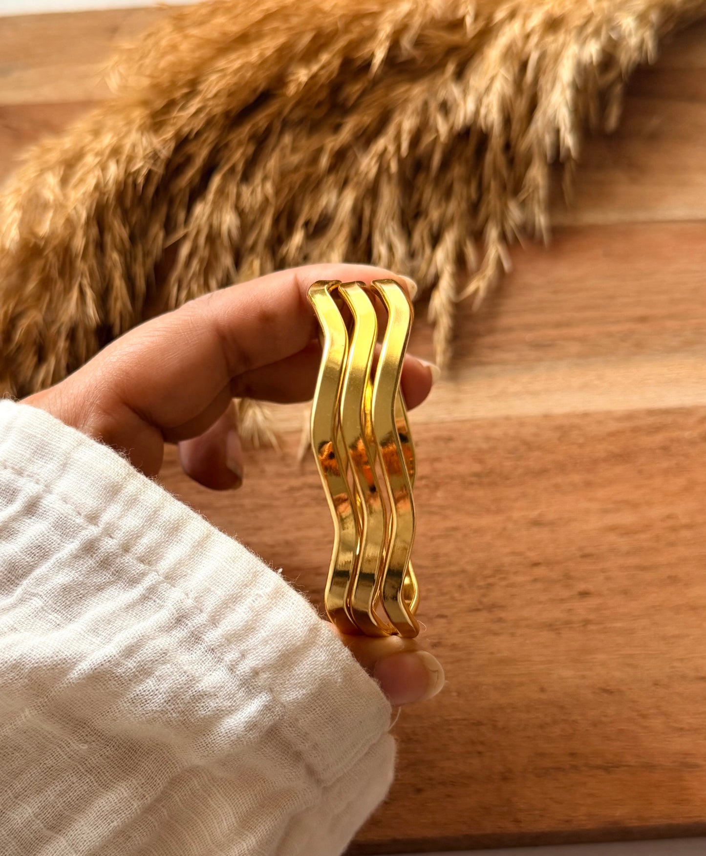 Golden Silhouette Bangle (Set of 3)